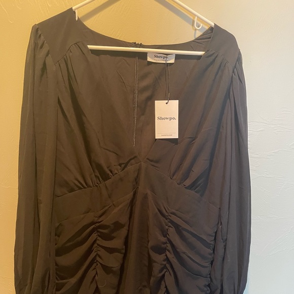 Brand New silky black bodycon dress - Picture 4 of 8